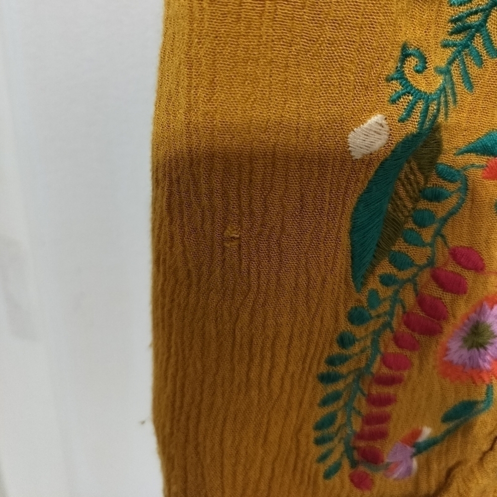 (1296) Umgee Mustard Yellow Boho Embroidered Ruffle Hem Shorts Size Small - Picture 8 of 8
